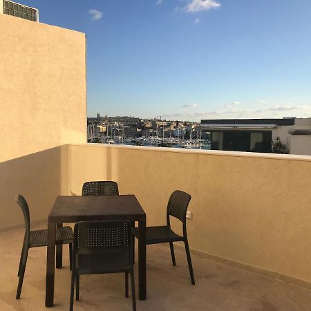 Sir William Strand Apartamento Gzira Exterior foto