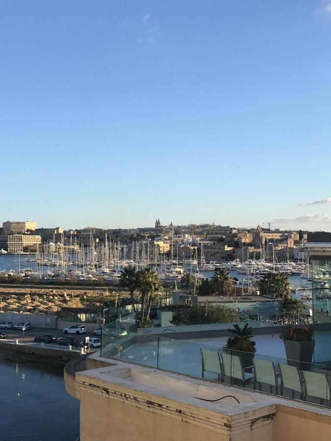 Sir William Strand Apartamento Gzira Exterior foto